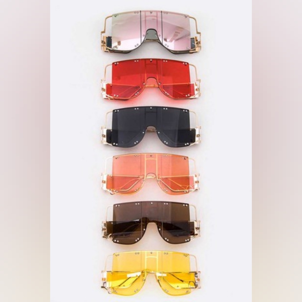 Red - NOT SO BASIC - Sunglasses